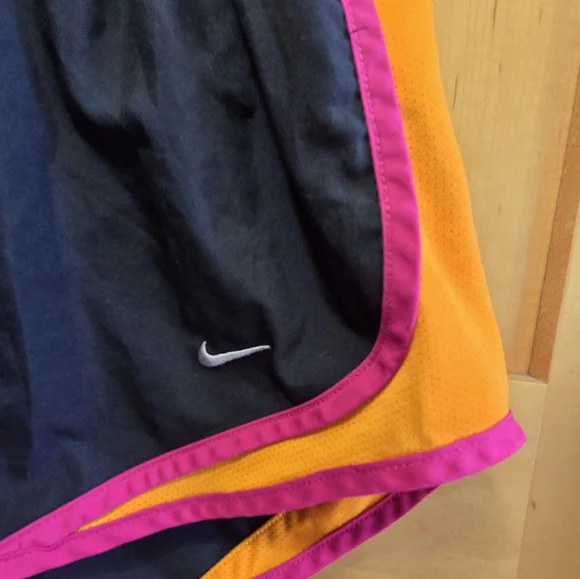Nike Tempo Shorts Black Pink Orange - Picture 3 of 7
